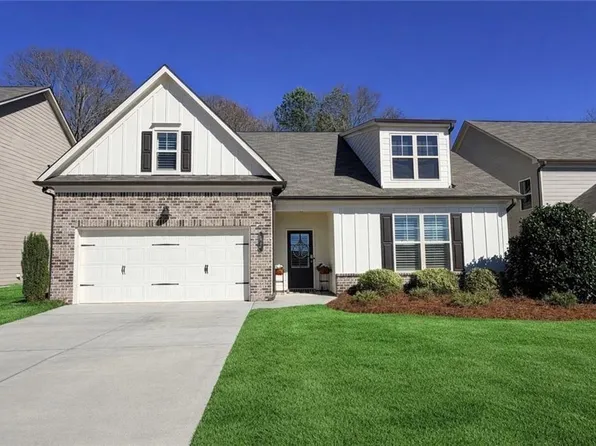 14 Frost Cv, Hoschton, GA 30548