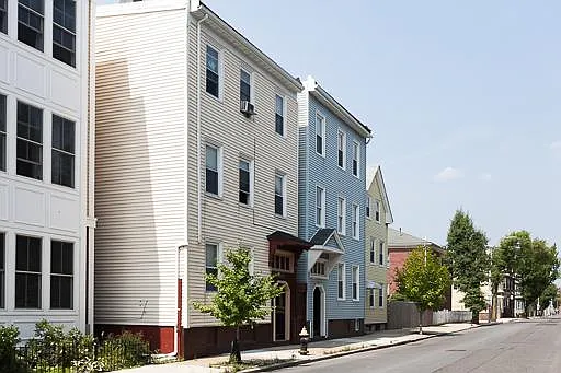 367 Maverick St #2A — Photo 6