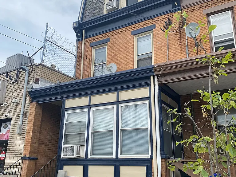 4175 Ridge Ave #2 — Photo 3