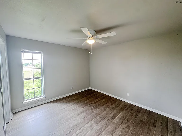 1509 Trigg Ln — Photo 5