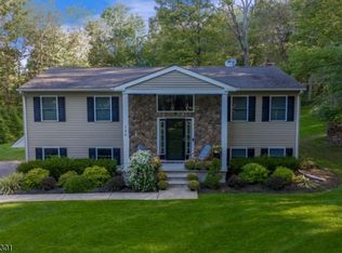 132 Rounseville Rd, Hampton, NJ 08827