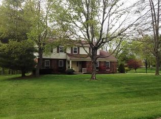 4977 Sesame St, Cincinnati, OH 45244