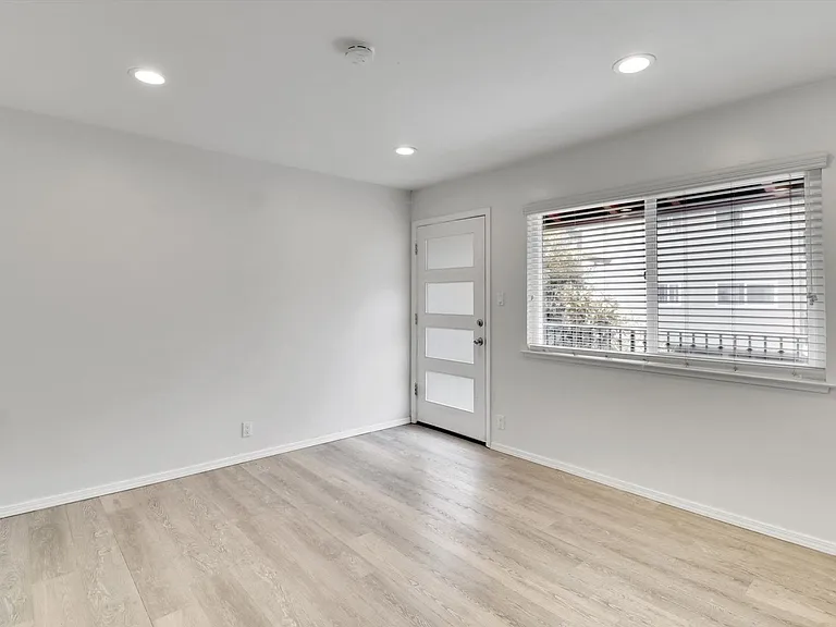 131 Cerrito Avenue — Photo 8