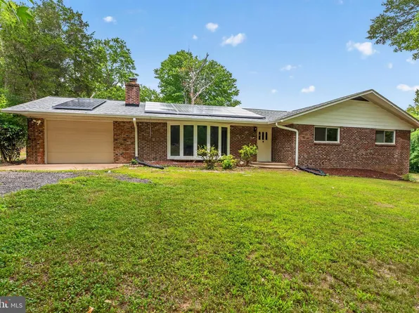 17508 Clinton Dr, Accokeek, MD 20607