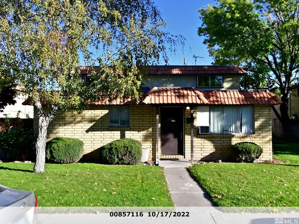 3316 Woodside Dr APT 16, Carson City, NV 89701
