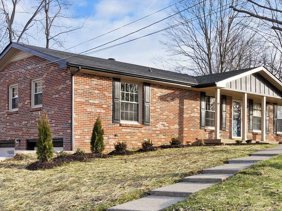 1st image of 145 W Regent Dr