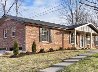 145 W Regent Dr, Clarksville, TN 37043