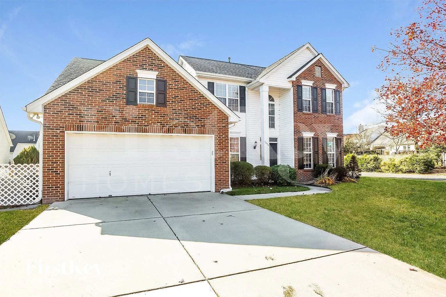 4 bed, 2.5 bath, 2305 sqft, $2,660 — Photo 1
