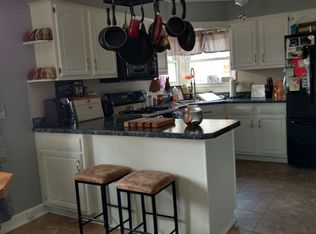 8064 Ravine Rd, Kalamazoo, MI 49009