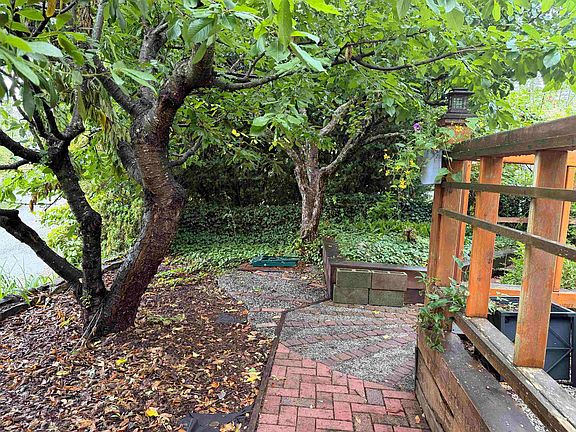 5th image of 5724 Trail Ave