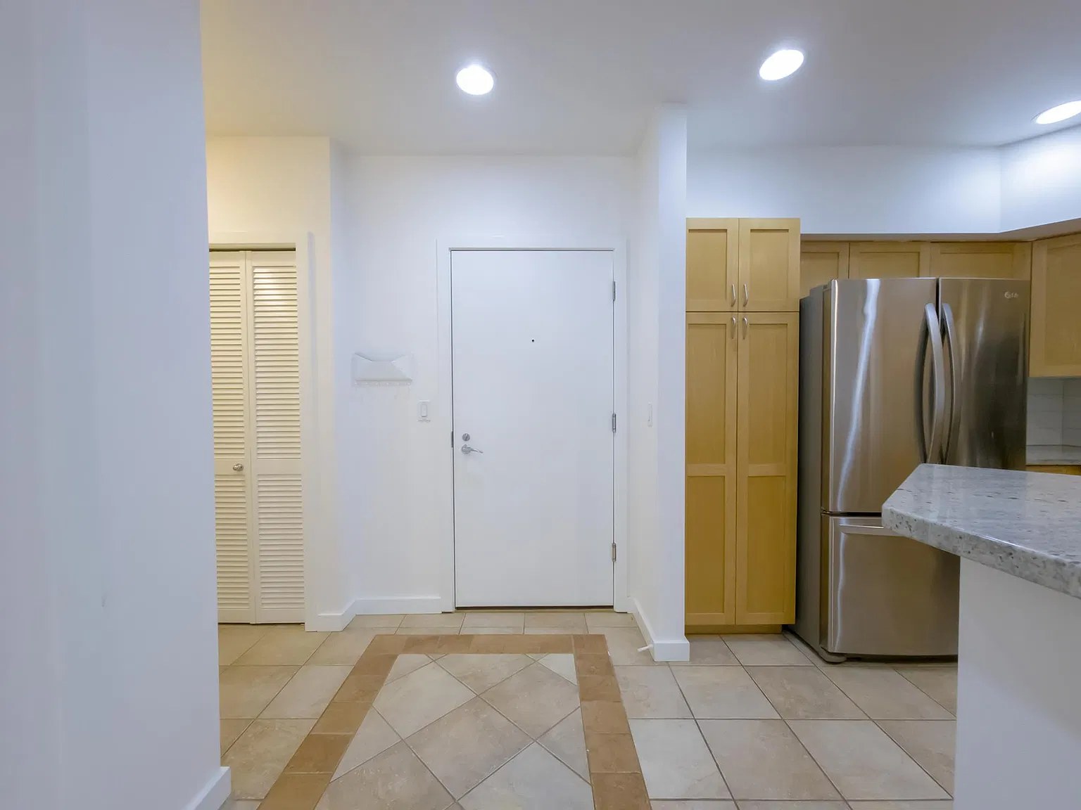 1 bed, 1.5 bath, 970 sqft, $2,900 — Photo 2