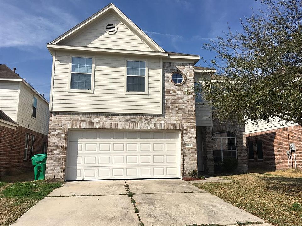 1st image of 12131 Glen Crossing Cir