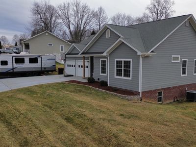 14707 Village Loop, Abingdon, VA, 24210