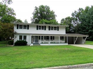 900 Greenview Dr, Springfield, IL 62704