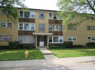 9275 W Noel Ave #C3, Des Plaines, IL 60016