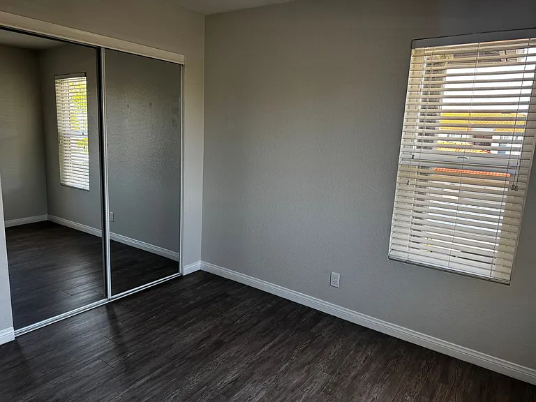 Corona Pointe Resort — Photo 142