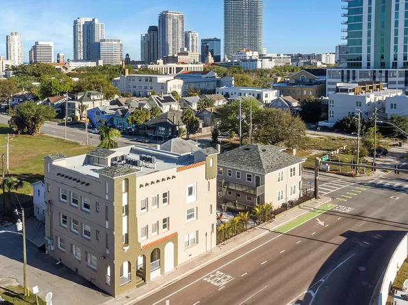 409 8th St N APT 6, Saint Petersburg, FL 33701