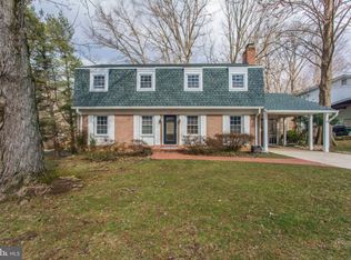 4616 Tara Dr, Fairfax, VA 22032