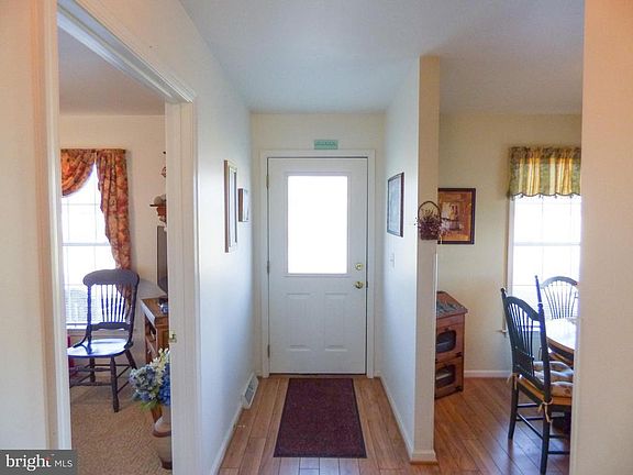 5th image of 114 Lookout Ct