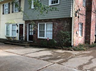 1811 Meadowbrook Rd, Jackson, MS 39211