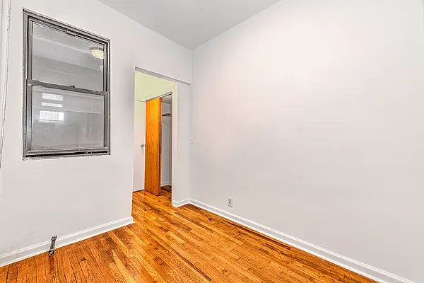 Rented by Bond New York | media 15