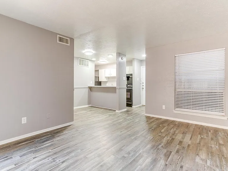 Vista Buena Apartments — Photo 20