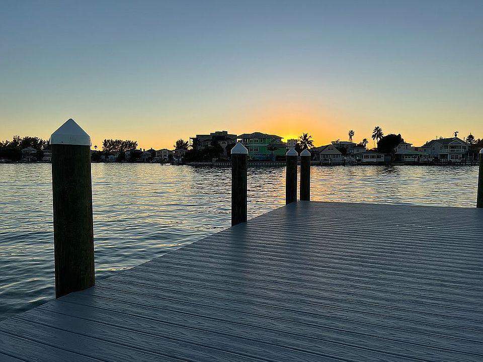 2nd image of 8760 Gulf Blvd