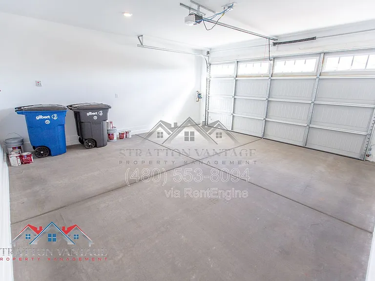 2304 E Kelly Dr — Photo 24