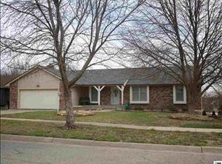 2224 SW Alameda Ct, Topeka, KS 66614