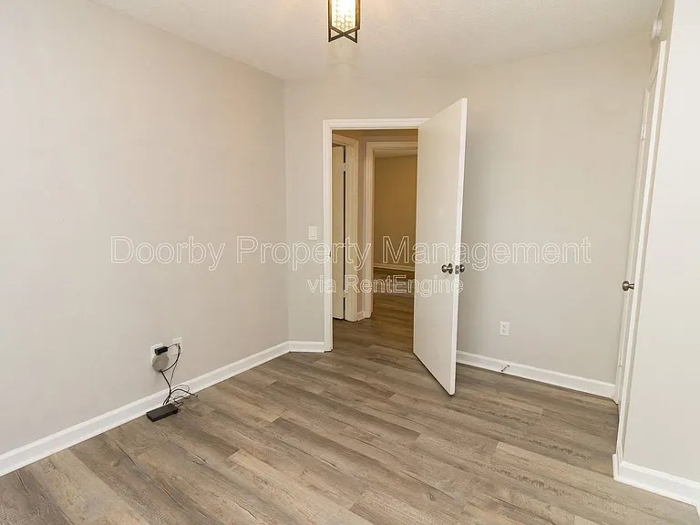 7205 Sterling Rd — Photo 15