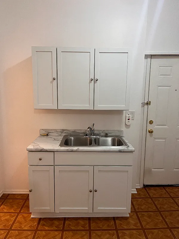 1 bed, $1,350 — Photo 4