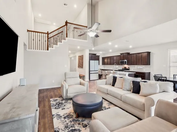 8819 Winchester Way, San Antonio, TX 78254