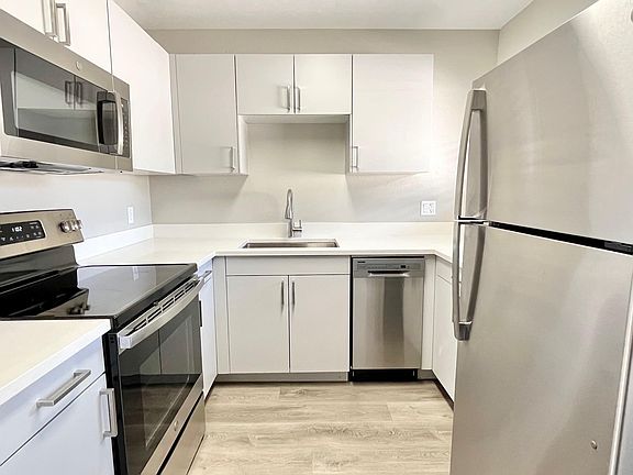 5th image of 2035 E Turney Ave #3E