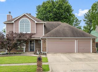 1618 W 110th Pl S, Jenks, OK 74037
