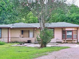 831 Old Genoa Red Bluff Rd, Houston, TX 77034