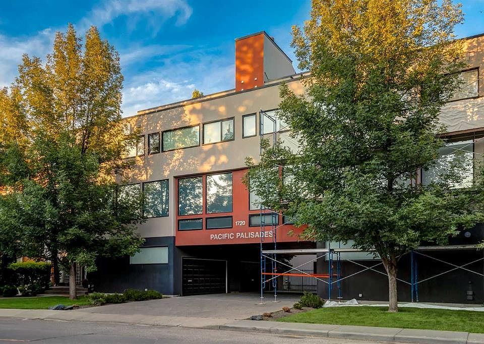 1st image of 1720 W 12th St SW #107