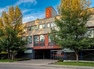 1720 W 12th St SW #107, Calgary, AB T2T 3M9