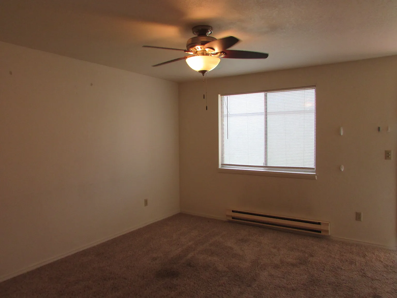 823 NW 7th St — Photo 3
