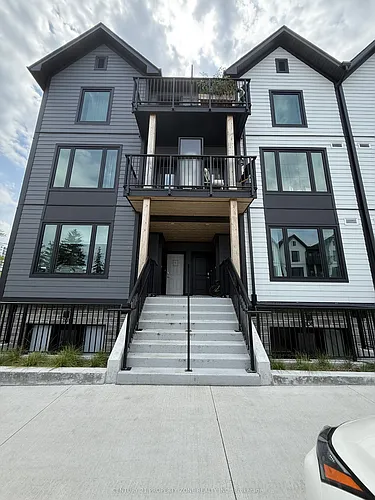 708 Woolwich St Photo 1