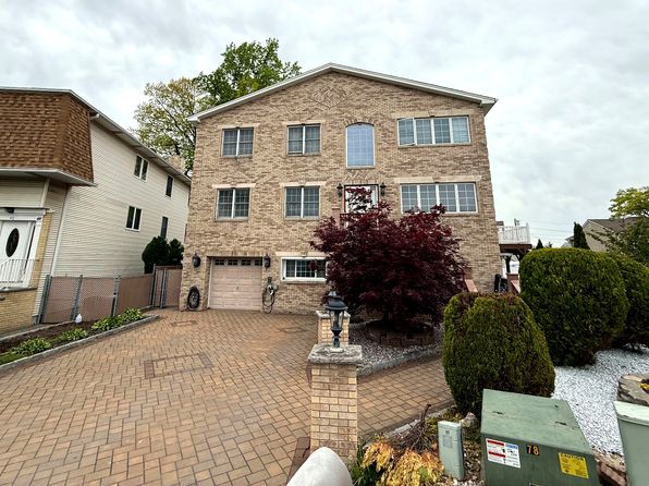44 Willow Wood Ct Unit 1