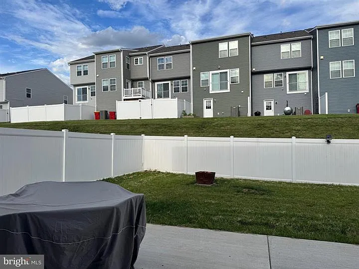 257 Stager Ave — Photo 37