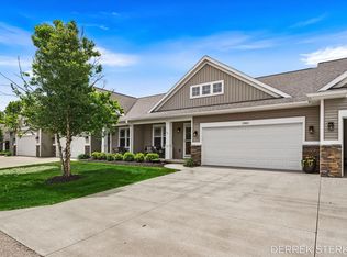 2983 Raspberry Ln, Holland, MI 49424