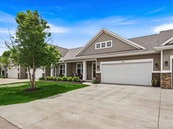 2983 Raspberry Ln, Holland, MI 49424