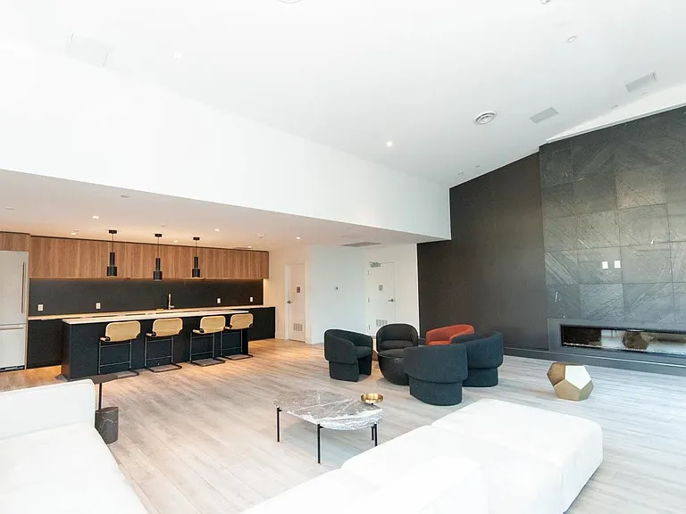 1401 Hunter St #2406 — Photo 31