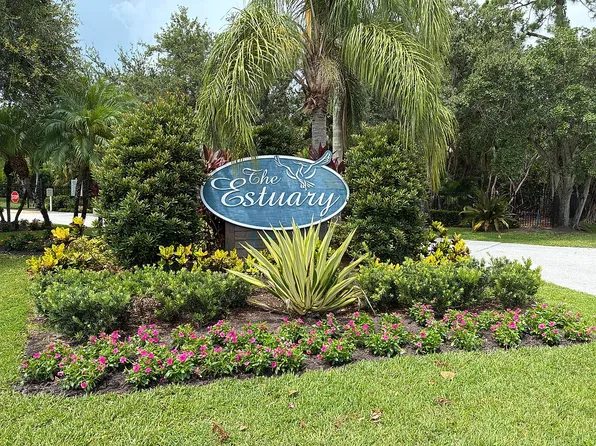 2061 NW 21st Ter Unit 102, Stuart, FL 34994