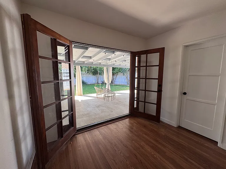 2045 Armour St — Photo 18