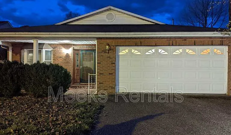 9 Romar Ct — Photo 2