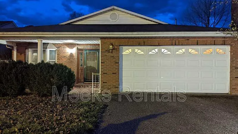 Building Photo - 9 Romar Ct
