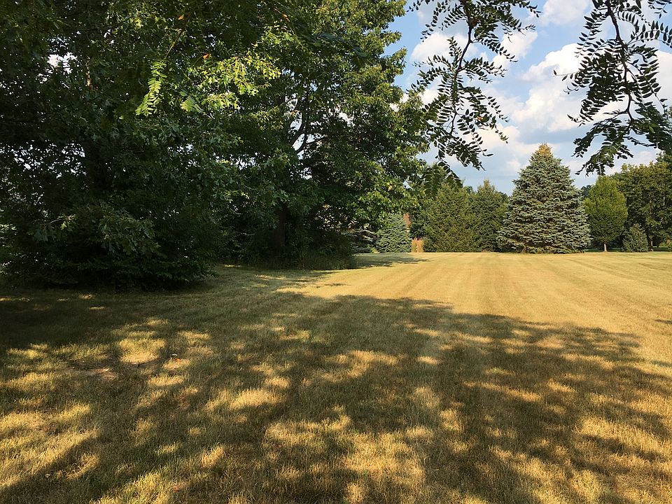 1st image of 9389 Sherwood Dr