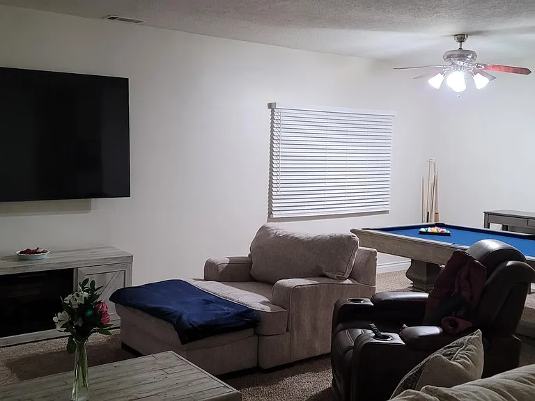 13910 Spring Valley Pkwy — Photo 3